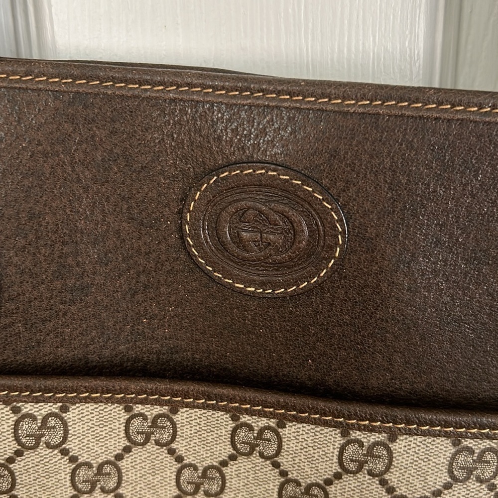 Authentic Gucci Tall Monogram Handbag. Comes with Authentification Certificate. - Picture 2 of 5